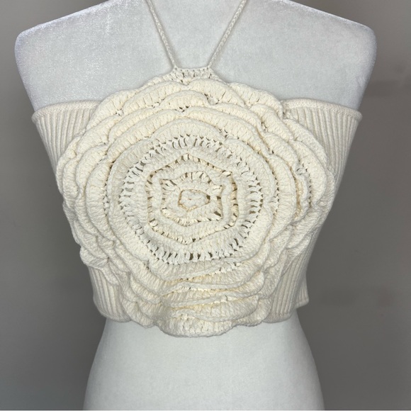 NWT ANTHROPOLOGIE FLAT WHITE KNIT FLORAL CROPPED HALTER TOP SIZE LARGE - Picture 13 of 15